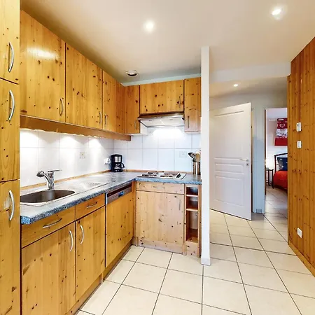 Gorgeous In Apartment *